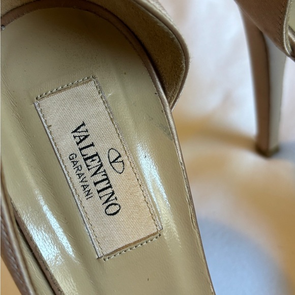 Valentino Garavani Women’s Shoes. Satin-cloth dusty pink. Size 39.5 or 9.5 - Picture 4 of 8